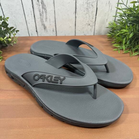 Oakley Men's B1B Flip Flop Grey Sandals Size 11 - Picture 2 of 7